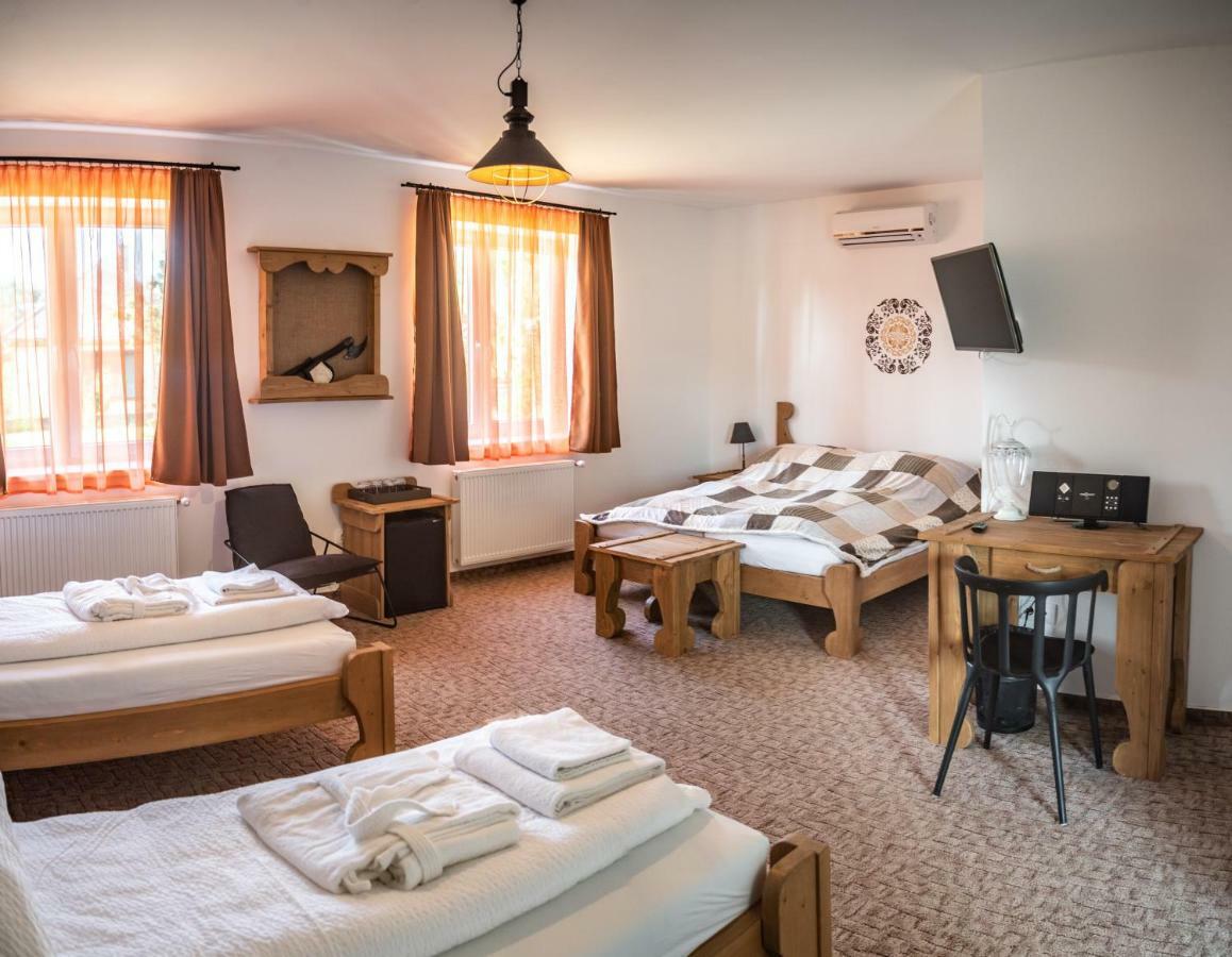Szabolcs Vezer Panzio Bed and Breakfast Εξωτερικό φωτογραφία
