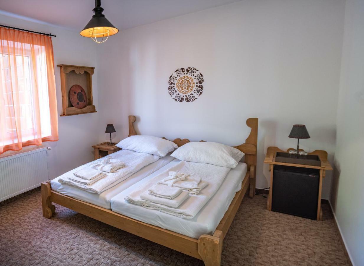 Szabolcs Vezer Panzio Bed and Breakfast Εξωτερικό φωτογραφία